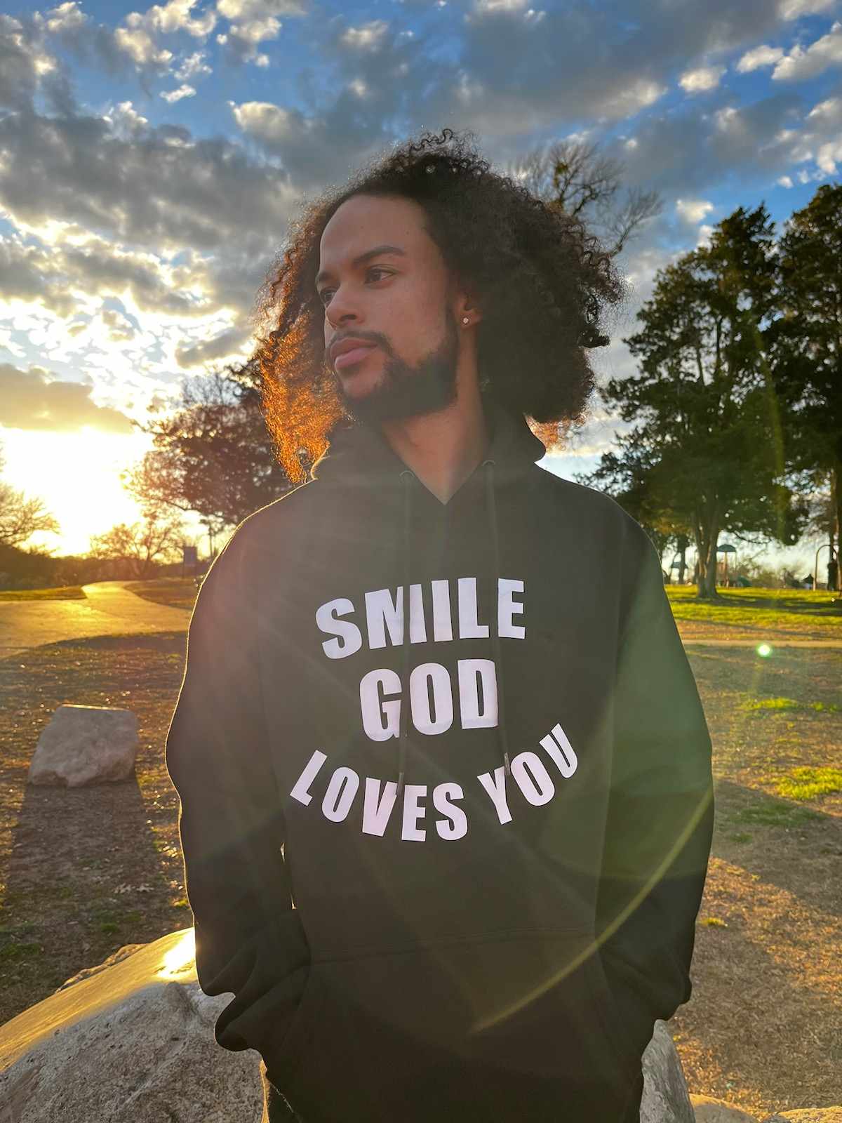 Smile God Loves You - Pull Over Hoodie